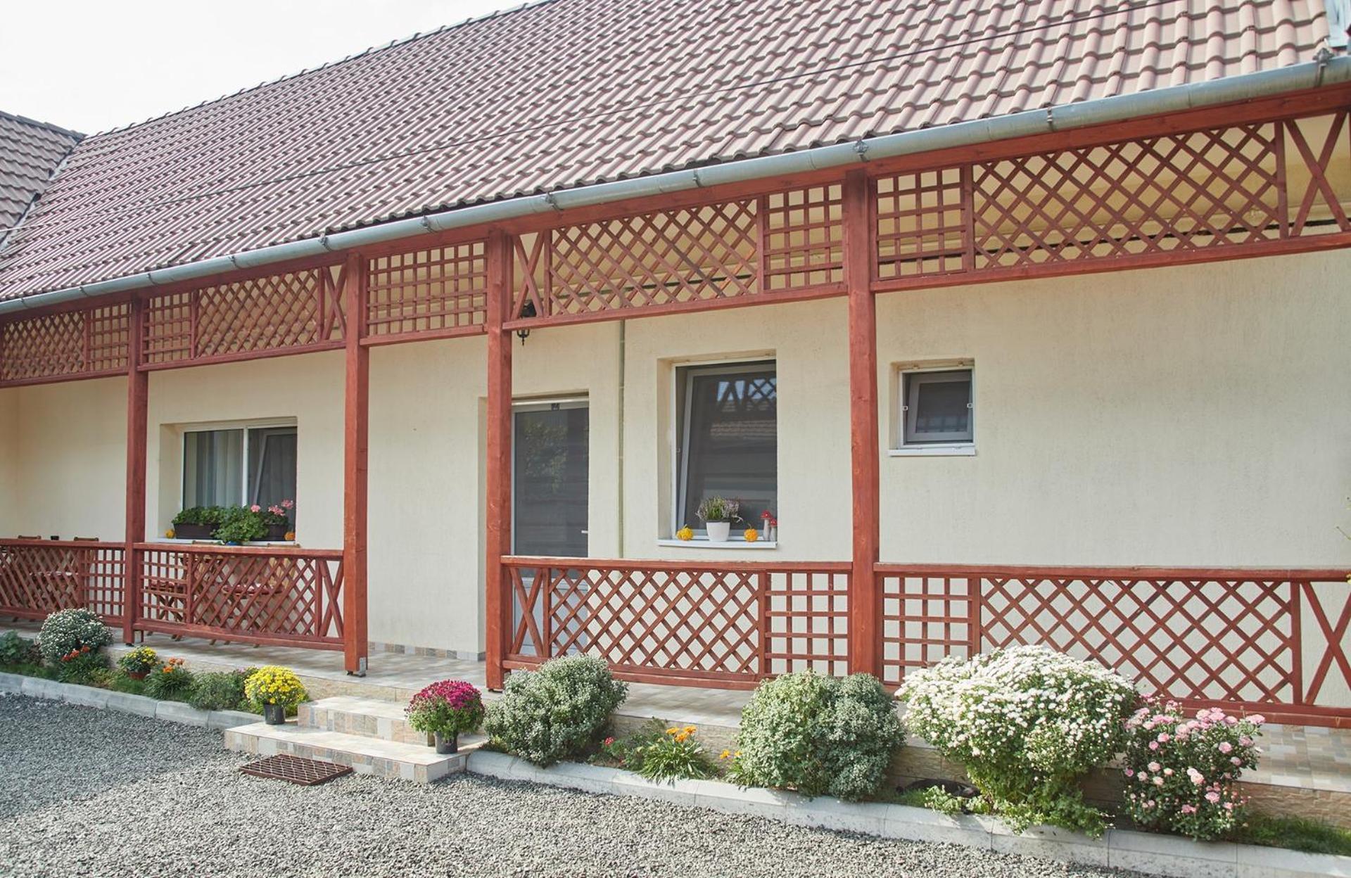 Confort House Plus Alba Iulia Esterno foto